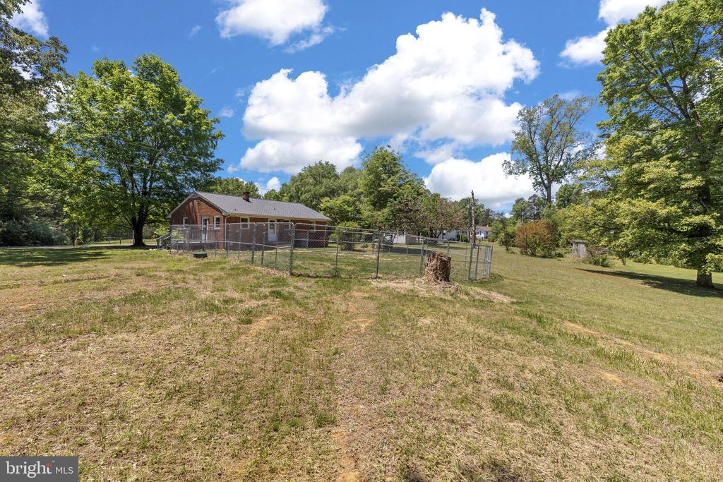 17195 OAKSHADE RD, ORANGE, Virginia 22960, 3 Bedrooms Bedrooms, ,1 BathroomBathrooms,Residential,17195 OAKSHADE RD,VAOR2014232 MLS # VAOR2014232