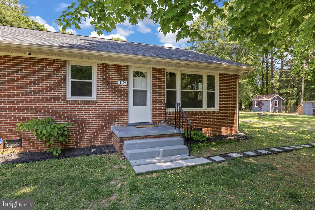 17195 OAKSHADE RD, ORANGE, Virginia 22960, 3 Bedrooms Bedrooms, ,1 BathroomBathrooms,Residential,17195 OAKSHADE RD,VAOR2014232 MLS # VAOR2014232