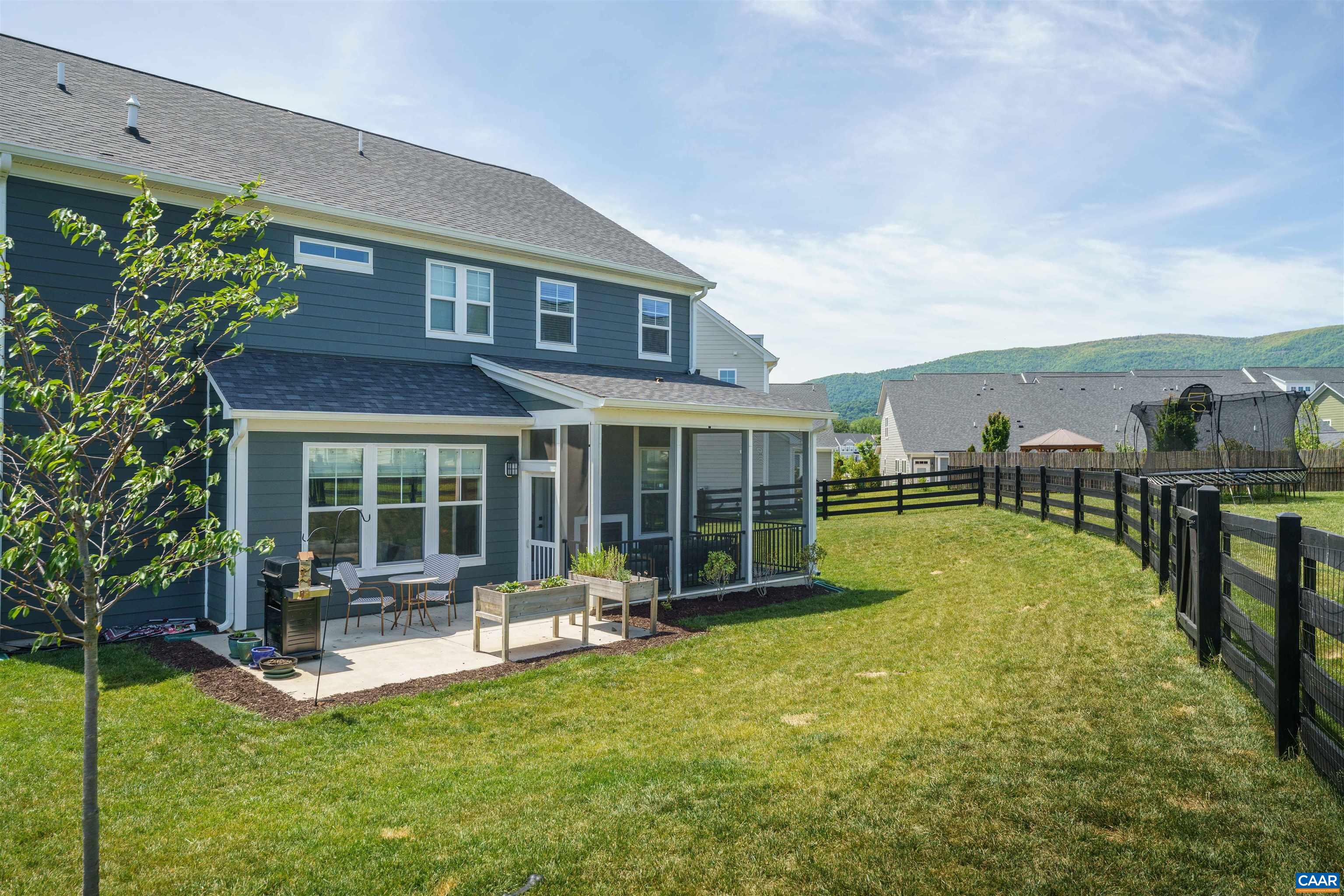 1013 BARKLEY VIEW CT, CROZET, Virginia 22932, 4 Bedrooms Bedrooms, ,2 BathroomsBathrooms,Residential,1013 BARKLEY VIEW CT,677269 MLS # 677269