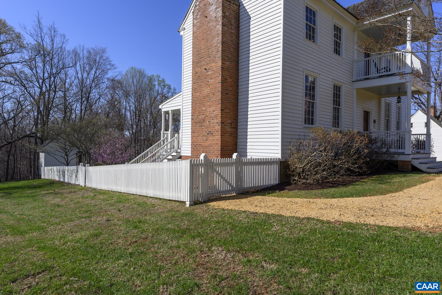1651 FOX HILL RD, LYNCHBURG, Virginia 24503, 4 Bedrooms Bedrooms, ,3 BathroomsBathrooms,Residential,Ridgecrest,1651 FOX HILL RD,677341 MLS # 677341 1651 FOX HILL RD, LYNCHBURG, Virginia 24503, 4 Bedrooms Bedrooms, ,3 BathroomsBathrooms,Residential,Ridgecrest,1651 FOX HILL RD,677341 MLS # 677341