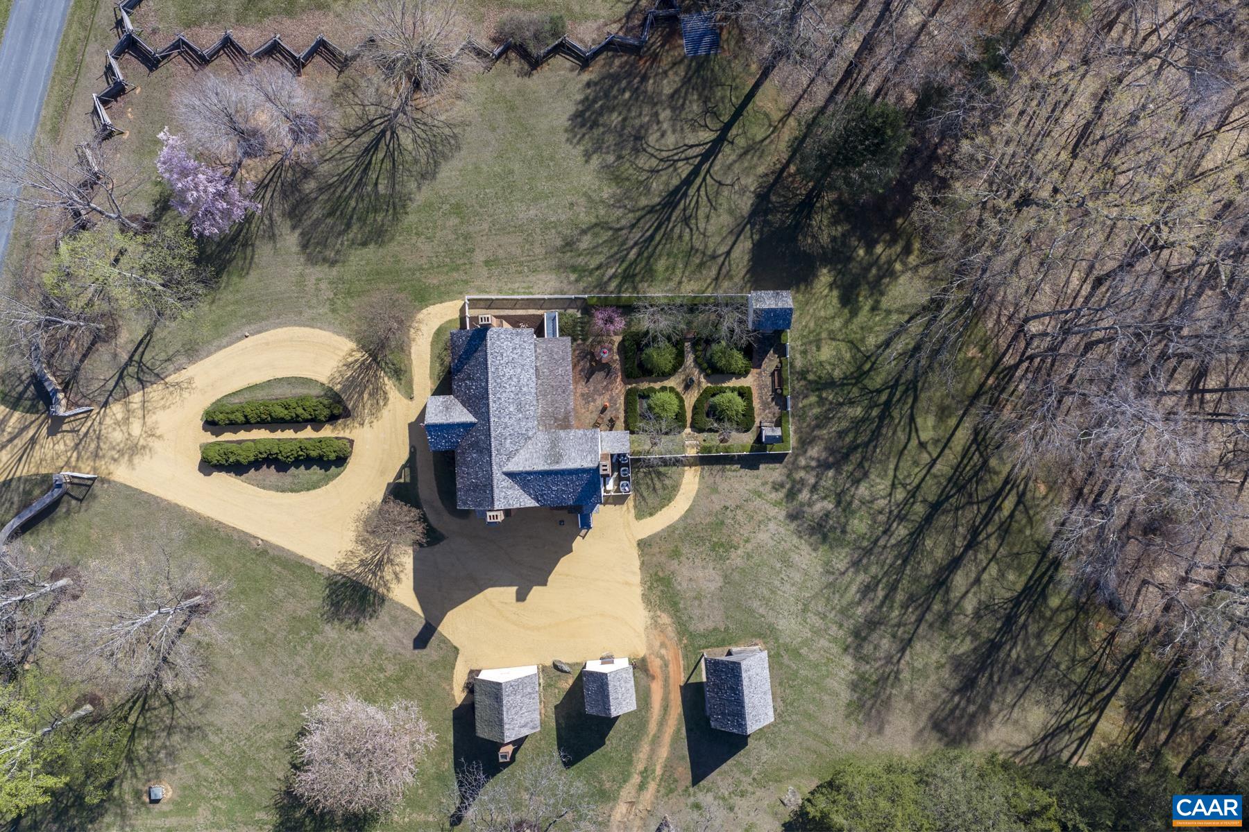 1651 FOX HILL RD, LYNCHBURG, Virginia 24503, 4 Bedrooms Bedrooms, ,3 BathroomsBathrooms,Residential,Ridgecrest,1651 FOX HILL RD,677341 MLS # 677341 1651 FOX HILL RD, LYNCHBURG, Virginia 24503, 4 Bedrooms Bedrooms, ,3 BathroomsBathrooms,Residential,Ridgecrest,1651 FOX HILL RD,677341 MLS # 677341