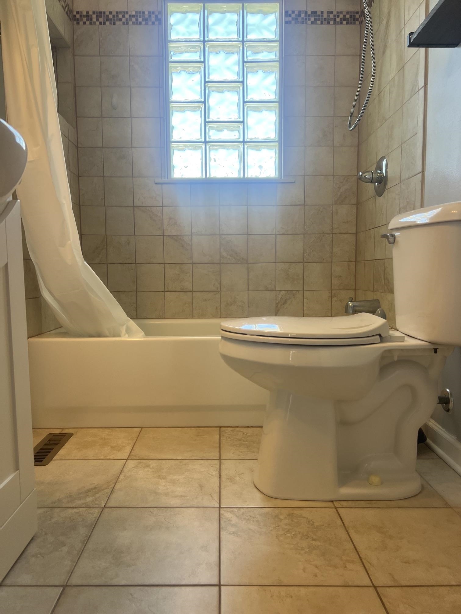 2106 POPLAR ST, STAUNTON, Virginia 24401, 2 Bedrooms Bedrooms, ,1 BathroomBathrooms,Residential,2106 POPLAR ST,677342 MLS # 677342 2106 POPLAR ST, STAUNTON, Virginia 24401, 2 Bedrooms Bedrooms, ,1 BathroomBathrooms,Residential,2106 POPLAR ST,677342 MLS # 677342