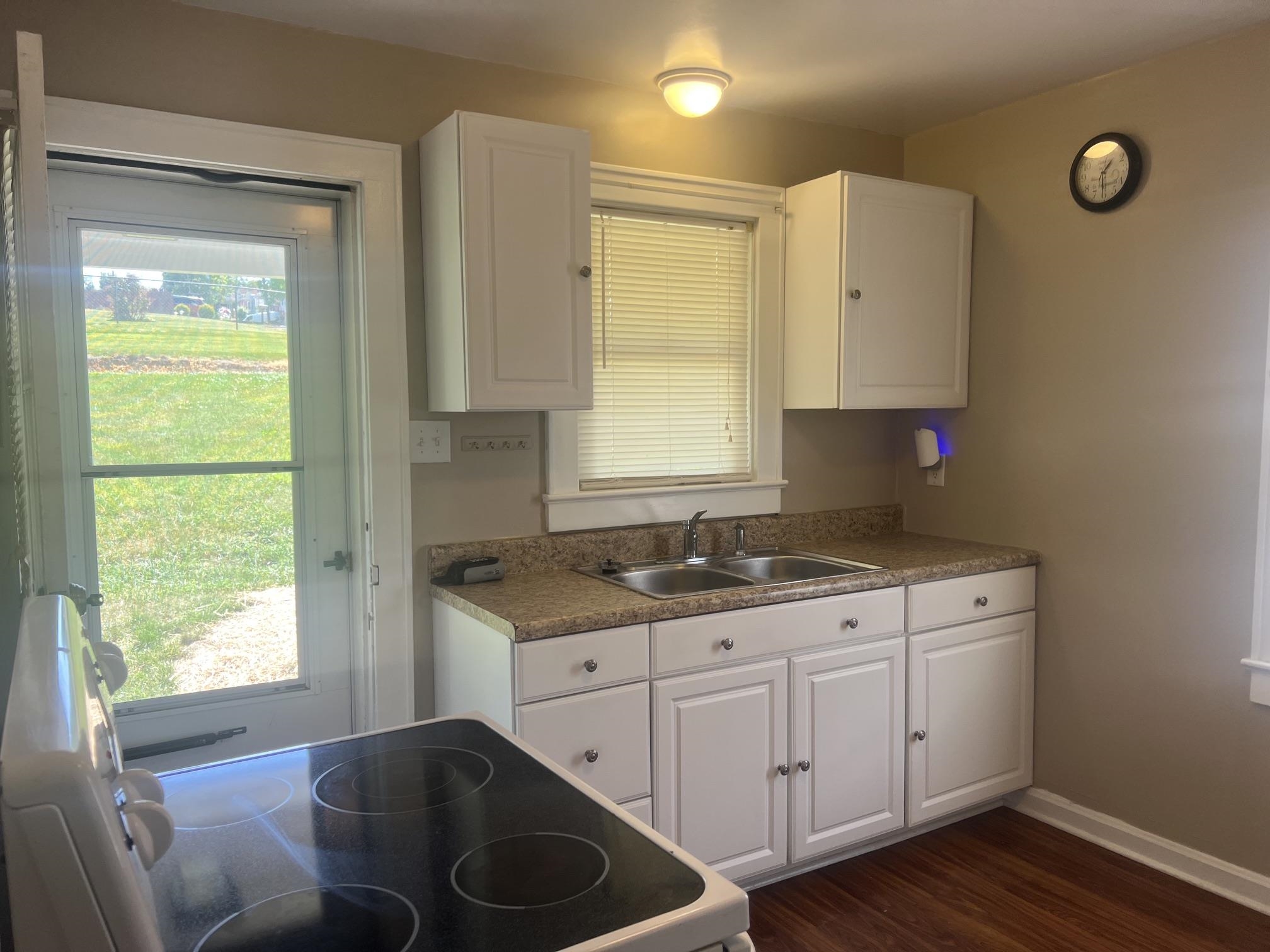 2106 POPLAR ST, STAUNTON, Virginia 24401, 2 Bedrooms Bedrooms, ,1 BathroomBathrooms,Residential,2106 POPLAR ST,677342 MLS # 677342 2106 POPLAR ST, STAUNTON, Virginia 24401, 2 Bedrooms Bedrooms, ,1 BathroomBathrooms,Residential,2106 POPLAR ST,677342 MLS # 677342