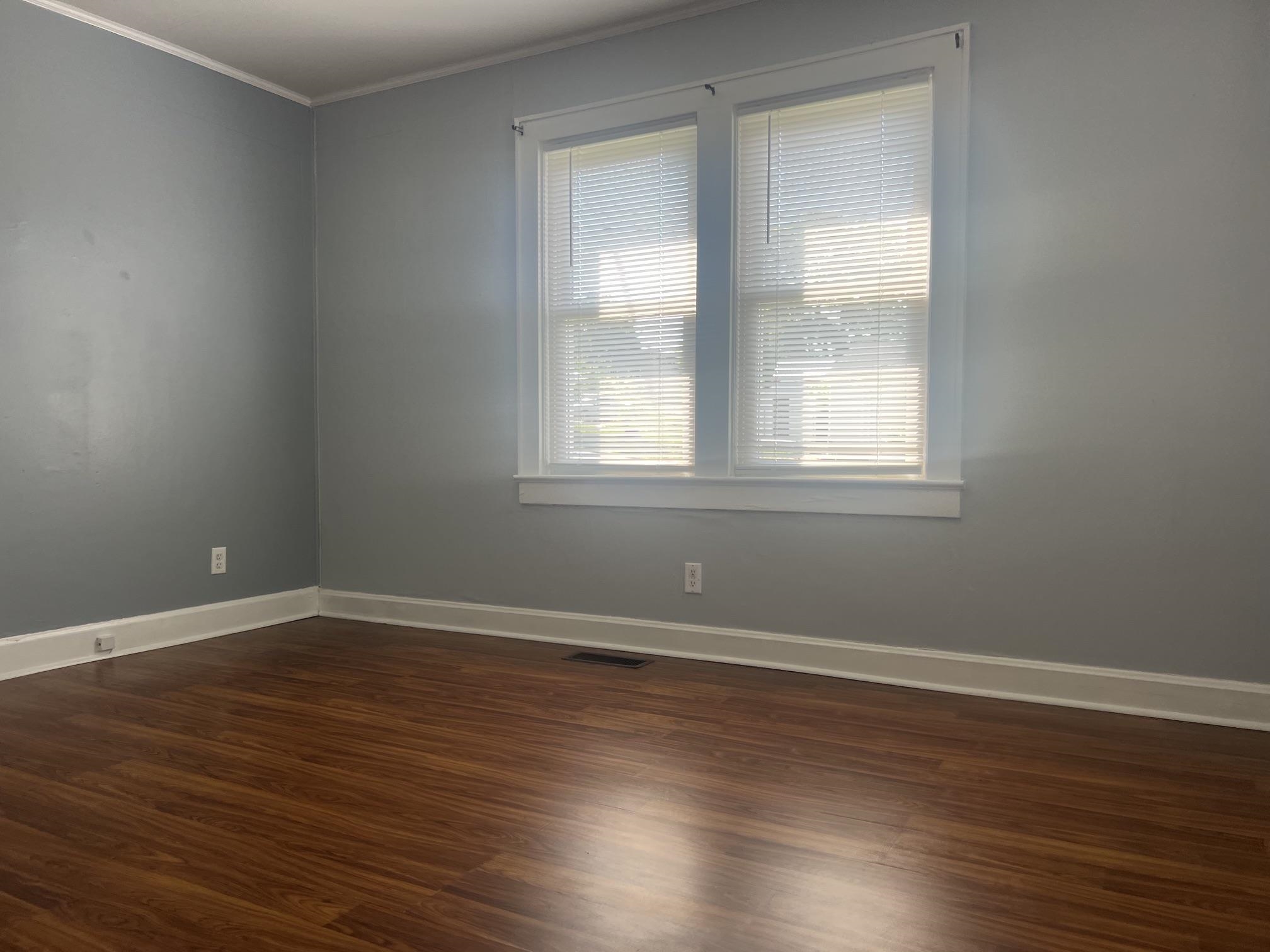 2106 POPLAR ST, STAUNTON, Virginia 24401, 2 Bedrooms Bedrooms, ,1 BathroomBathrooms,Residential,2106 POPLAR ST,677342 MLS # 677342 2106 POPLAR ST, STAUNTON, Virginia 24401, 2 Bedrooms Bedrooms, ,1 BathroomBathrooms,Residential,2106 POPLAR ST,677342 MLS # 677342