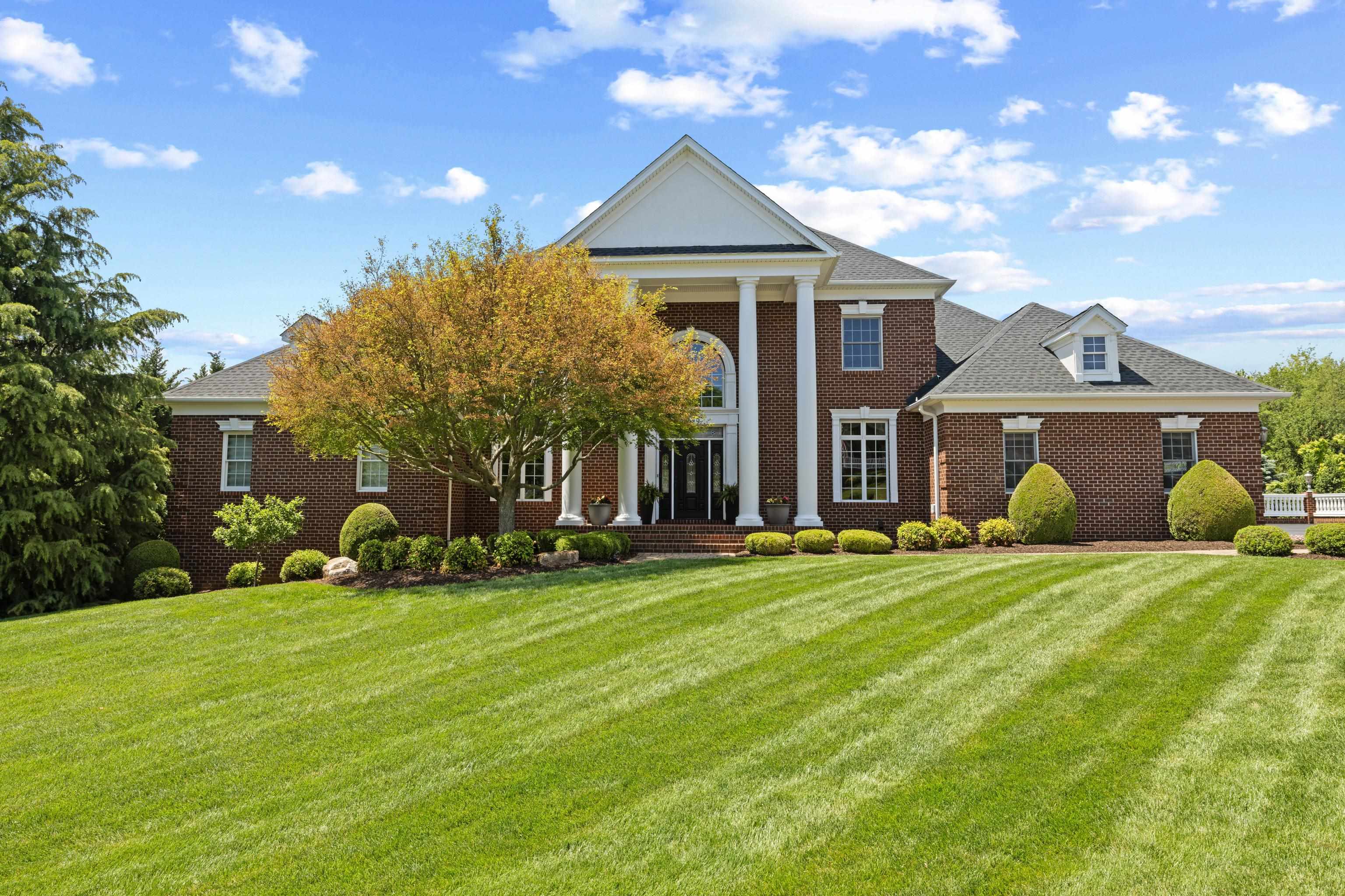 1745 BUCKINGHAM DR, ROCKINGHAM, Virginia 22801, 6 Bedrooms Bedrooms, ,4 BathroomsBathrooms,Residential,1745 BUCKINGHAM DR,677350 MLS # 677350