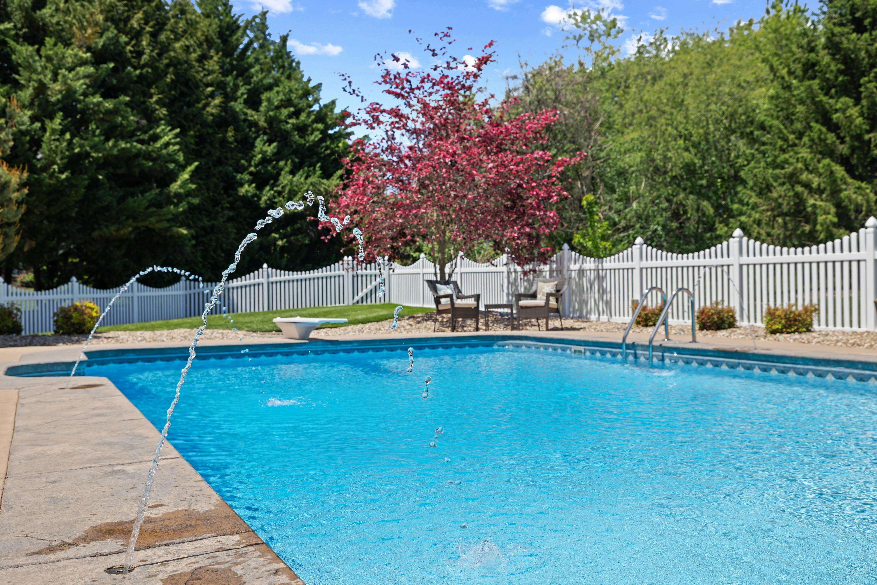 1745 BUCKINGHAM DR, ROCKINGHAM, Virginia 22801, 6 Bedrooms Bedrooms, ,4 BathroomsBathrooms,Residential,1745 BUCKINGHAM DR,677350 MLS # 677350