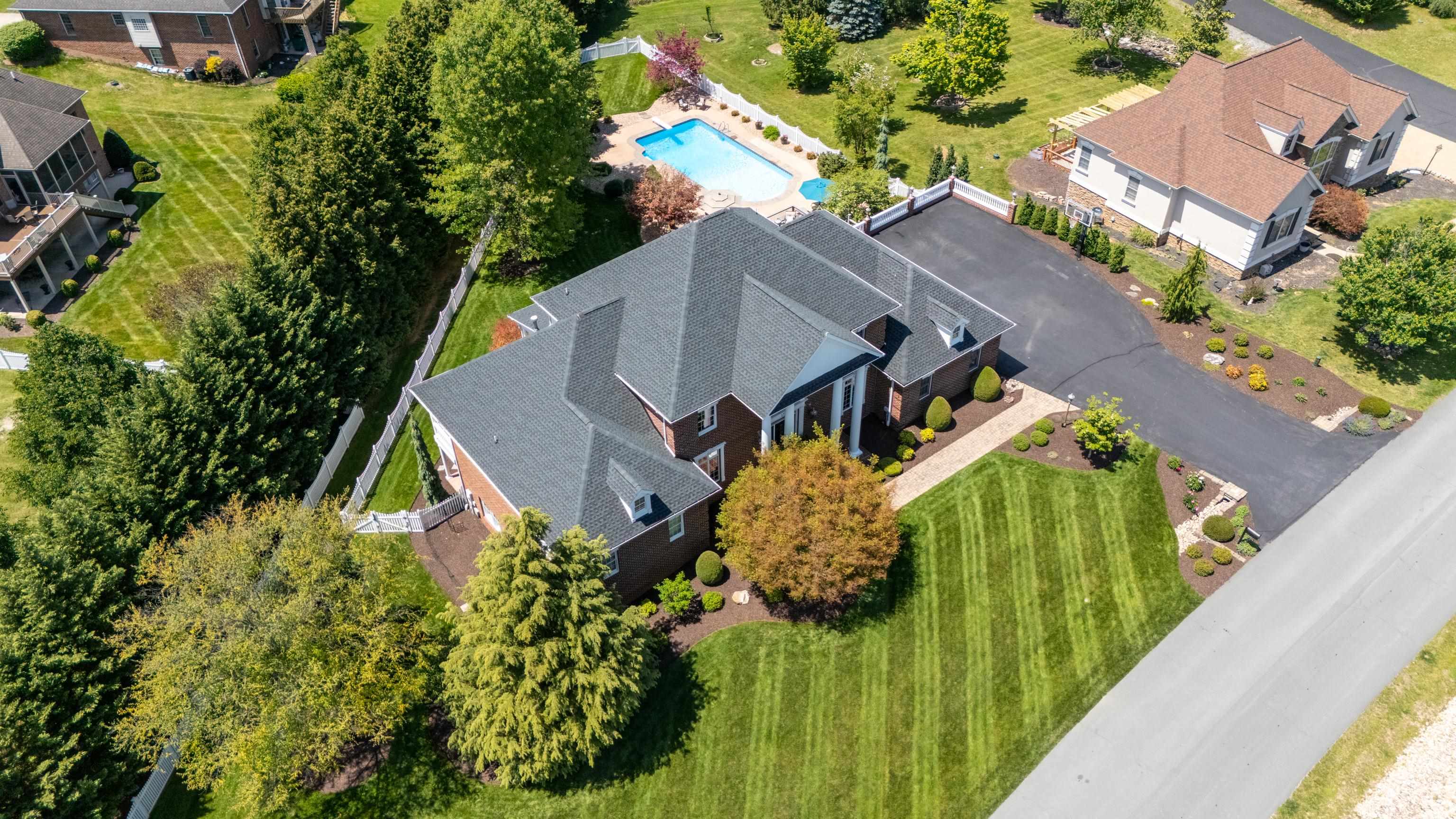 1745 BUCKINGHAM DR, ROCKINGHAM, Virginia 22801, 6 Bedrooms Bedrooms, ,4 BathroomsBathrooms,Residential,1745 BUCKINGHAM DR,677350 MLS # 677350