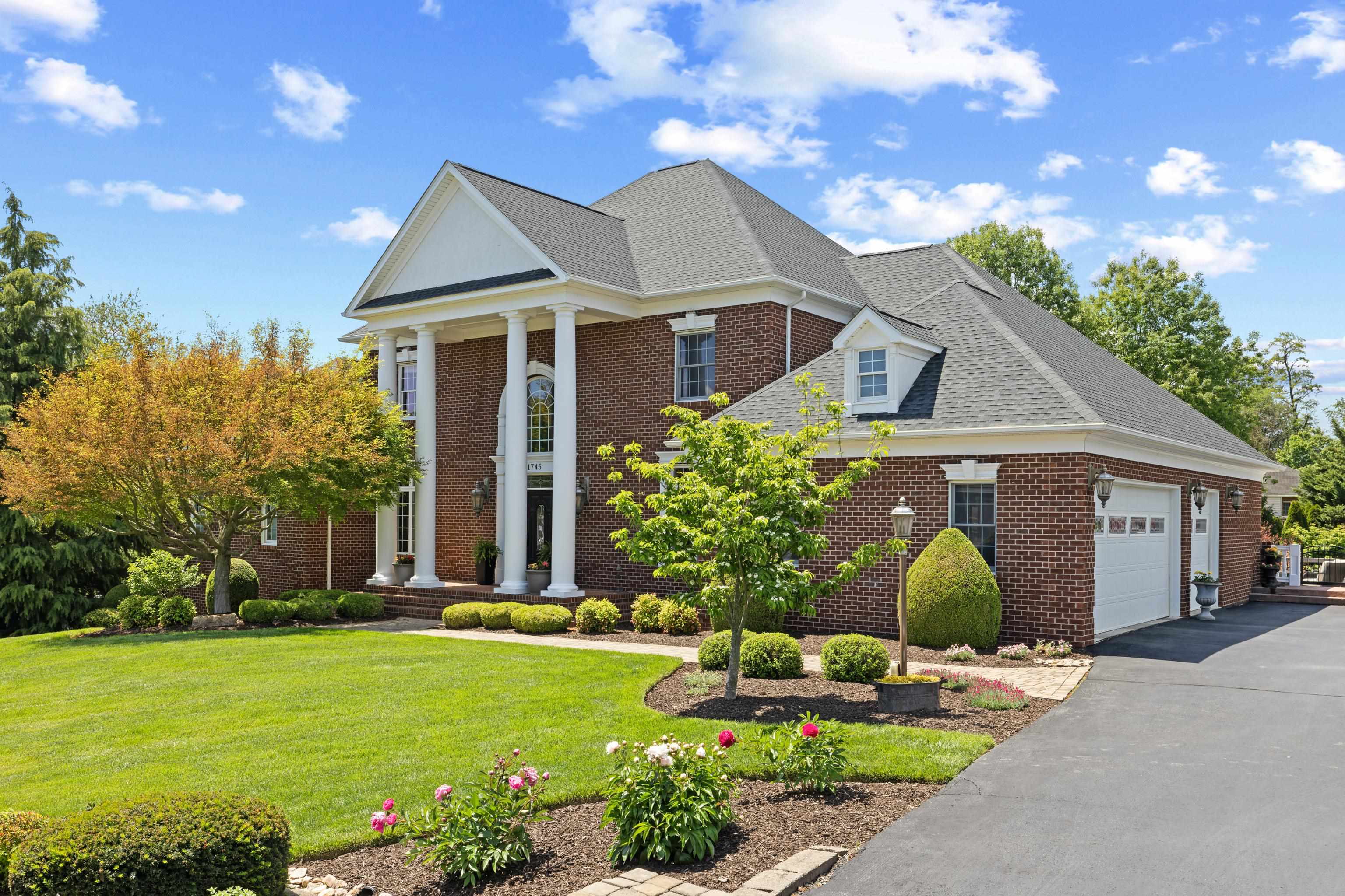 1745 BUCKINGHAM DR, ROCKINGHAM, Virginia 22801, 6 Bedrooms Bedrooms, ,4 BathroomsBathrooms,Residential,1745 BUCKINGHAM DR,677350 MLS # 677350
