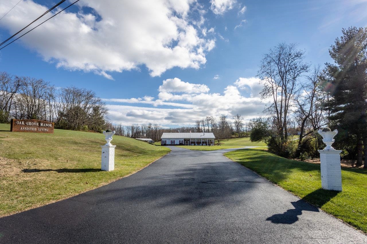 8 RAINBOW LN, WAYNESBORO, Virginia 22980, ,Commercial,8 RAINBOW LN,677355 MLS # 677355