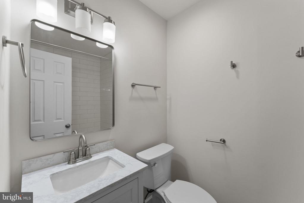 8609 HARRISON CT, MARSHALL, Virginia 20115, 3 Bedrooms Bedrooms, ,2 BathroomsBathrooms,Residential,8609 HARRISON CT,VAFQ2021544 MLS # VAFQ2021544
