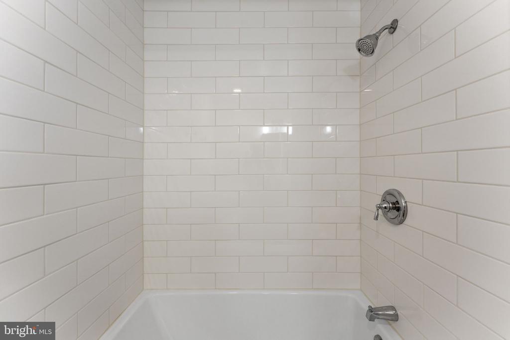 8609 HARRISON CT, MARSHALL, Virginia 20115, 3 Bedrooms Bedrooms, ,2 BathroomsBathrooms,Residential,8609 HARRISON CT,VAFQ2021544 MLS # VAFQ2021544