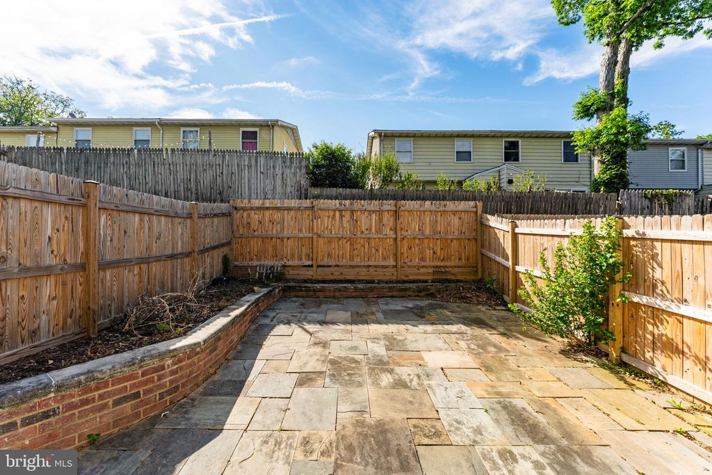 8609 HARRISON CT, MARSHALL, Virginia 20115, 3 Bedrooms Bedrooms, ,2 BathroomsBathrooms,Residential,8609 HARRISON CT,VAFQ2021544 MLS # VAFQ2021544