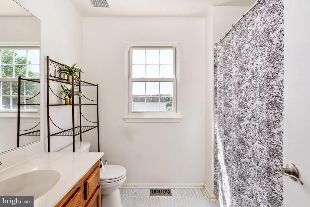 7600 WINSLOW CT, FREDERICKSBURG, Virginia 22407, 4 Bedrooms Bedrooms, ,3 BathroomsBathrooms,Residential,7600 WINSLOW CT,VASP2041534 MLS # VASP2041534
