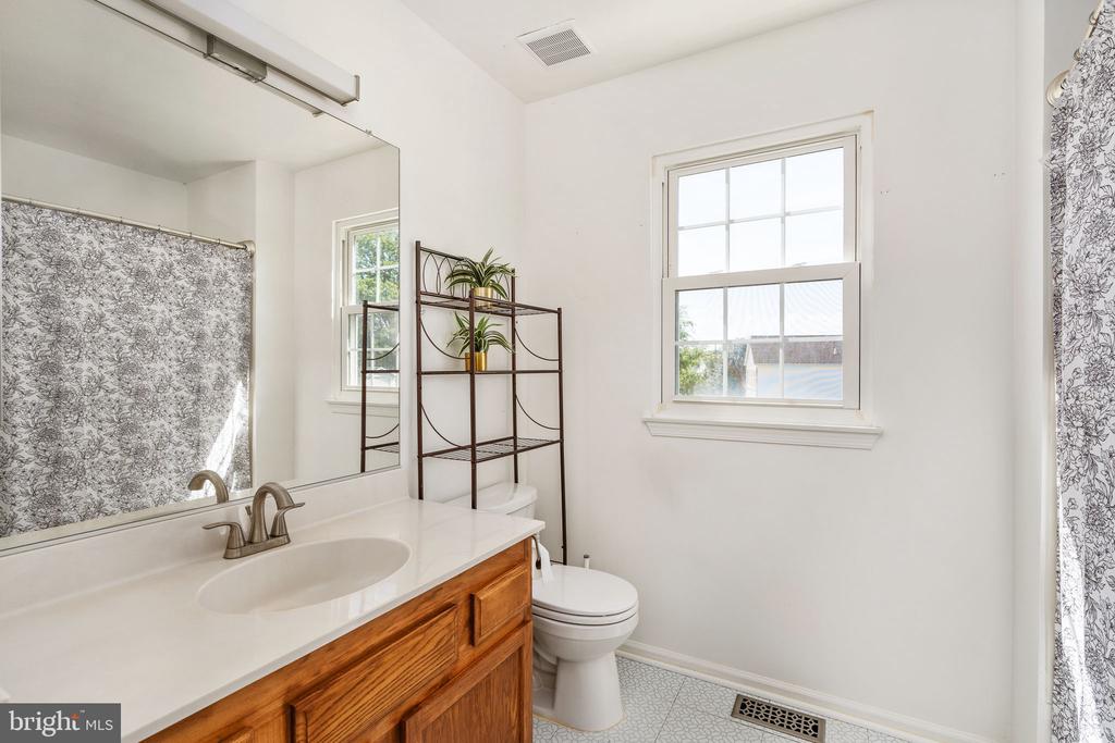 7600 WINSLOW CT, FREDERICKSBURG, Virginia 22407, 4 Bedrooms Bedrooms, ,3 BathroomsBathrooms,Residential,7600 WINSLOW CT,VASP2041534 MLS # VASP2041534
