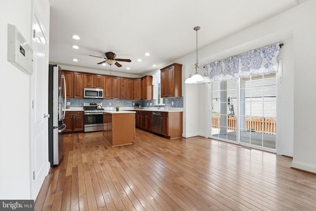 35115 SOMERSET RIDGE RD, LOCUST GROVE, Virginia 22508, 4 Bedrooms Bedrooms, ,3 BathroomsBathrooms,Residential,35115 SOMERSET RIDGE RD,VAOR2014116 MLS # VAOR2014116 35115 SOMERSET RIDGE RD, LOCUST GROVE, Virginia 22508, 4 Bedrooms Bedrooms, ,3 BathroomsBathrooms,Residential,35115 SOMERSET RIDGE RD,VAOR2014116 MLS # VAOR2014116