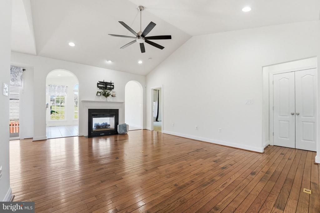 35115 SOMERSET RIDGE RD, LOCUST GROVE, Virginia 22508, 4 Bedrooms Bedrooms, ,3 BathroomsBathrooms,Residential,35115 SOMERSET RIDGE RD,VAOR2014116 MLS # VAOR2014116 35115 SOMERSET RIDGE RD, LOCUST GROVE, Virginia 22508, 4 Bedrooms Bedrooms, ,3 BathroomsBathrooms,Residential,35115 SOMERSET RIDGE RD,VAOR2014116 MLS # VAOR2014116