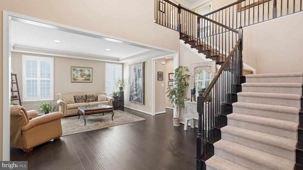 8025 SIDE HILL DR, WARRENTON, Virginia 20187, 5 Bedrooms Bedrooms, ,4 BathroomsBathrooms,Residential,8025 SIDE HILL DR,VAFQ2021658 MLS # VAFQ2021658 8025 SIDE HILL DR, WARRENTON, Virginia 20187, 5 Bedrooms Bedrooms, ,4 BathroomsBathrooms,Residential,8025 SIDE HILL DR,VAFQ2021658 MLS # VAFQ2021658