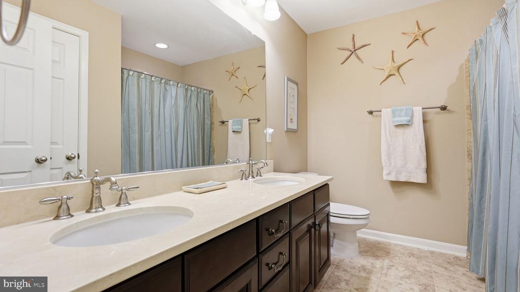 8025 SIDE HILL DR, WARRENTON, Virginia 20187, 5 Bedrooms Bedrooms, ,4 BathroomsBathrooms,Residential,8025 SIDE HILL DR,VAFQ2021658 MLS # VAFQ2021658 8025 SIDE HILL DR, WARRENTON, Virginia 20187, 5 Bedrooms Bedrooms, ,4 BathroomsBathrooms,Residential,8025 SIDE HILL DR,VAFQ2021658 MLS # VAFQ2021658