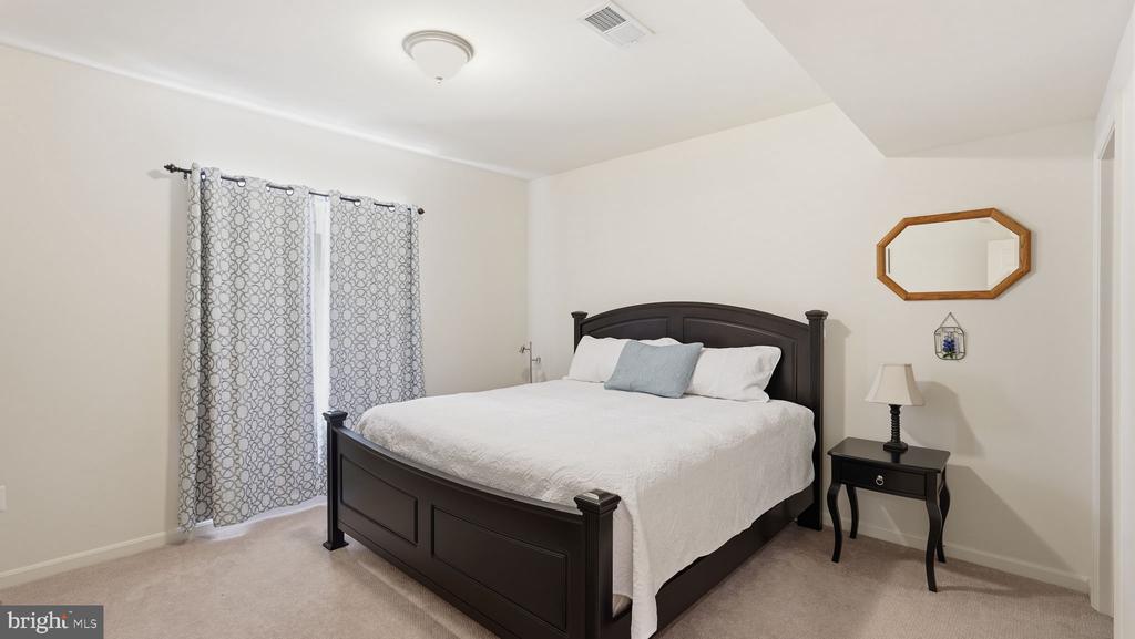 8025 SIDE HILL DR, WARRENTON, Virginia 20187, 5 Bedrooms Bedrooms, ,4 BathroomsBathrooms,Residential,8025 SIDE HILL DR,VAFQ2021658 MLS # VAFQ2021658 8025 SIDE HILL DR, WARRENTON, Virginia 20187, 5 Bedrooms Bedrooms, ,4 BathroomsBathrooms,Residential,8025 SIDE HILL DR,VAFQ2021658 MLS # VAFQ2021658