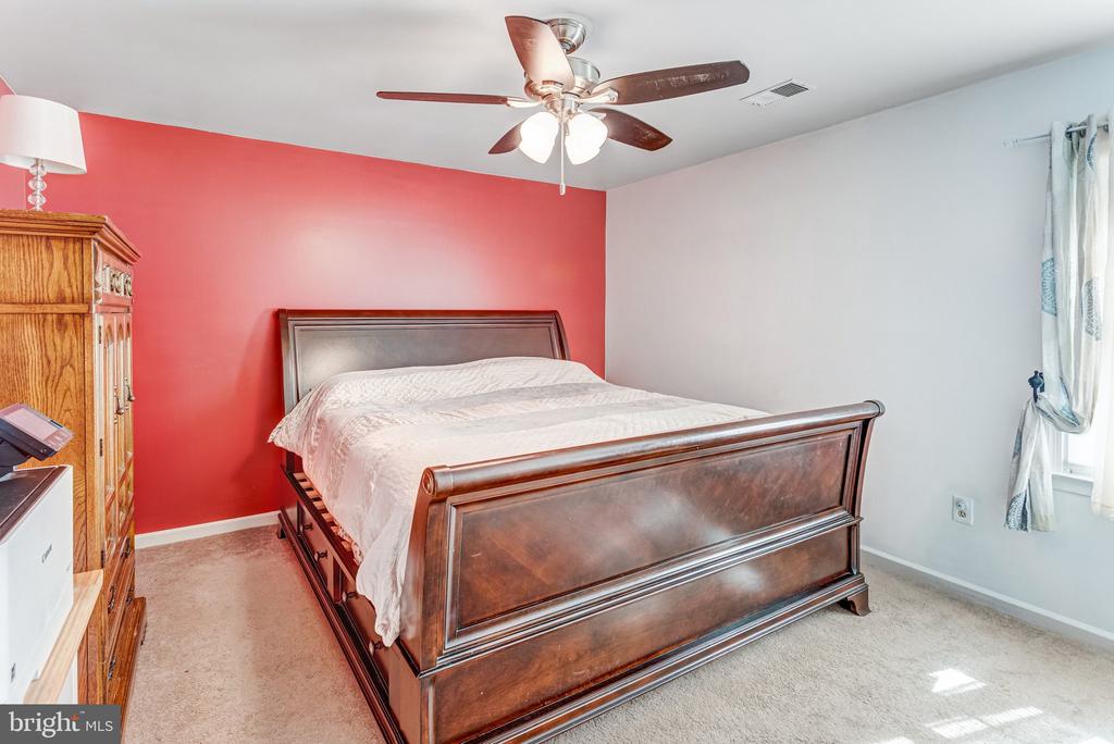 10417 SKINNER HILL DR, FREDERICKSBURG, Virginia 22408, 3 Bedrooms Bedrooms, ,1 BathroomBathrooms,Residential,10417 SKINNER HILL DR,VASP2041806 MLS # VASP2041806 10417 SKINNER HILL DR, FREDERICKSBURG, Virginia 22408, 3 Bedrooms Bedrooms, ,1 BathroomBathrooms,Residential,10417 SKINNER HILL DR,VASP2041806 MLS # VASP2041806