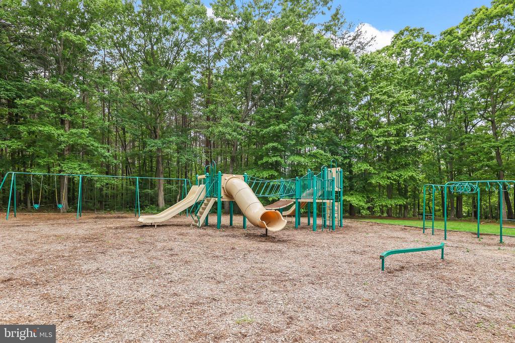 2865 WHITE TAIL DR, LOCUST GROVE, Virginia 22508, 4 Bedrooms Bedrooms, ,2 BathroomsBathrooms,Residential,2865 WHITE TAIL DR,VAOR2014044 MLS # VAOR2014044 2865 WHITE TAIL DR, LOCUST GROVE, Virginia 22508, 4 Bedrooms Bedrooms, ,2 BathroomsBathrooms,Residential,2865 WHITE TAIL DR,VAOR2014044 MLS # VAOR2014044