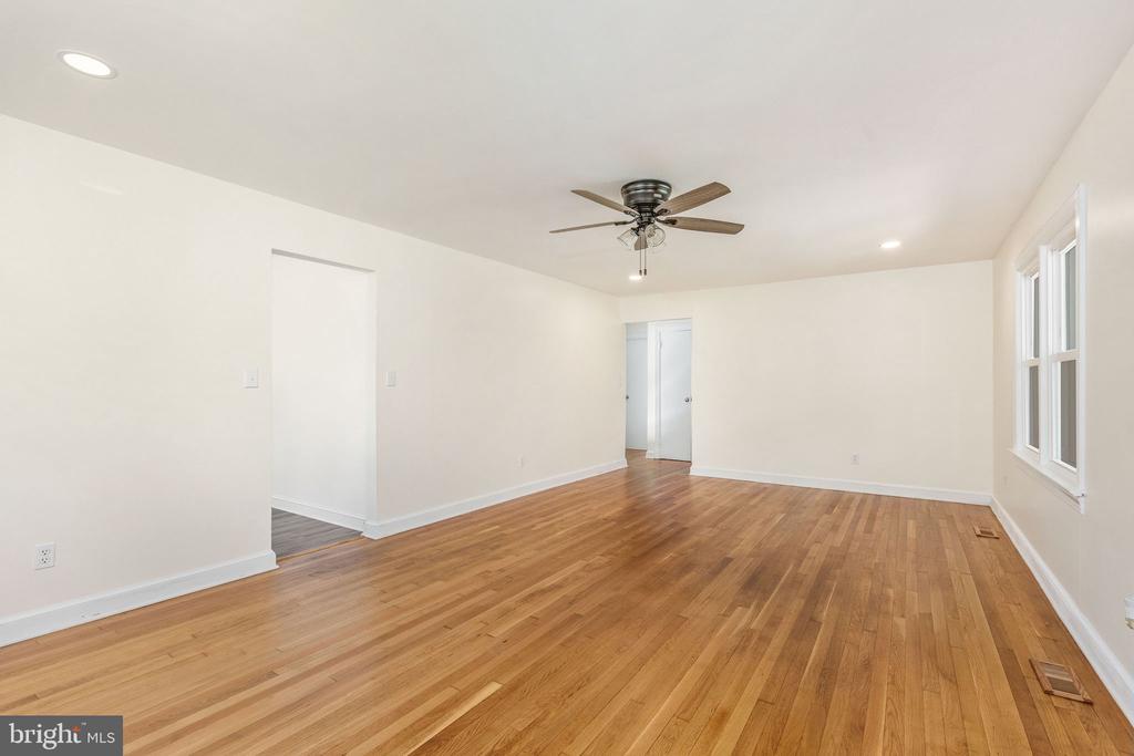 8128 BELMONT RD, SPOTSYLVANIA, Virginia 22551, 3 Bedrooms Bedrooms, ,1 BathroomBathrooms,Residential,8128 BELMONT RD,VASP2041980 MLS # VASP2041980 8128 BELMONT RD, SPOTSYLVANIA, Virginia 22551, 3 Bedrooms Bedrooms, ,1 BathroomBathrooms,Residential,8128 BELMONT RD,VASP2041980 MLS # VASP2041980