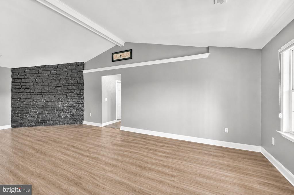 11597 YEATS DR, CATLETT, Virginia 20119, 5 Bedrooms Bedrooms, ,4 BathroomsBathrooms,Residential,11597 YEATS DR,VAFQ2022066 MLS # VAFQ2022066 11597 YEATS DR, CATLETT, Virginia 20119, 5 Bedrooms Bedrooms, ,4 BathroomsBathrooms,Residential,11597 YEATS DR,VAFQ2022066 MLS # VAFQ2022066
