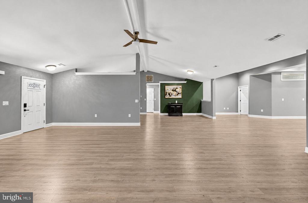 11597 YEATS DR, CATLETT, Virginia 20119, 5 Bedrooms Bedrooms, ,4 BathroomsBathrooms,Residential,11597 YEATS DR,VAFQ2022066 MLS # VAFQ2022066 11597 YEATS DR, CATLETT, Virginia 20119, 5 Bedrooms Bedrooms, ,4 BathroomsBathrooms,Residential,11597 YEATS DR,VAFQ2022066 MLS # VAFQ2022066