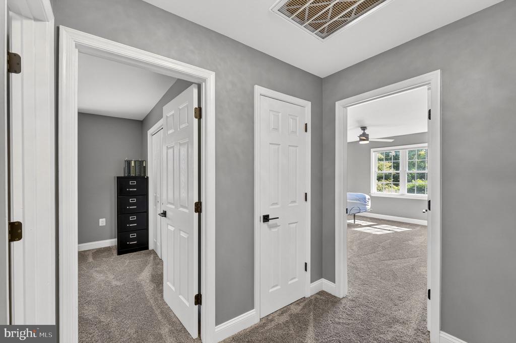 11597 YEATS DR, CATLETT, Virginia 20119, 5 Bedrooms Bedrooms, ,4 BathroomsBathrooms,Residential,11597 YEATS DR,VAFQ2022066 MLS # VAFQ2022066 11597 YEATS DR, CATLETT, Virginia 20119, 5 Bedrooms Bedrooms, ,4 BathroomsBathrooms,Residential,11597 YEATS DR,VAFQ2022066 MLS # VAFQ2022066