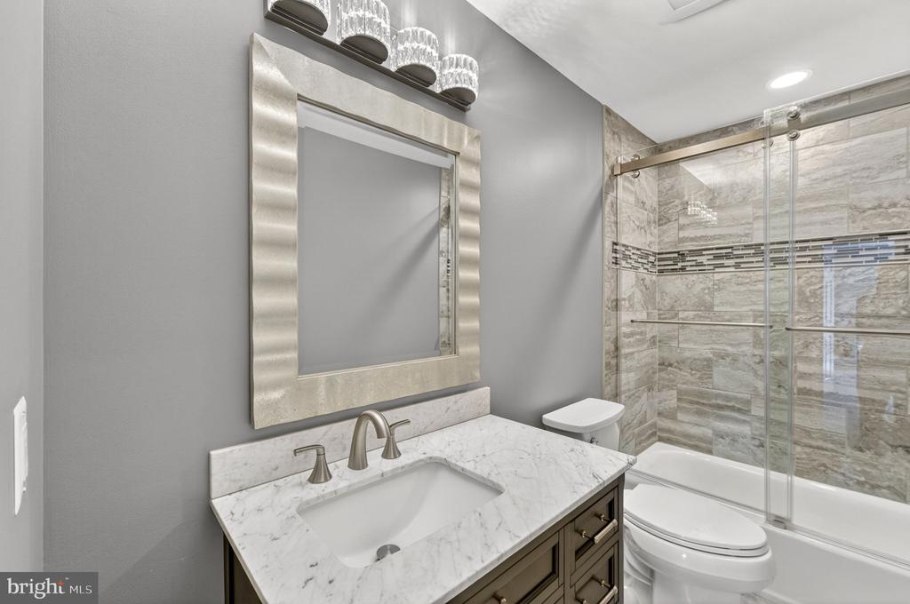11597 YEATS DR, CATLETT, Virginia 20119, 5 Bedrooms Bedrooms, ,4 BathroomsBathrooms,Residential,11597 YEATS DR,VAFQ2022066 MLS # VAFQ2022066 11597 YEATS DR, CATLETT, Virginia 20119, 5 Bedrooms Bedrooms, ,4 BathroomsBathrooms,Residential,11597 YEATS DR,VAFQ2022066 MLS # VAFQ2022066