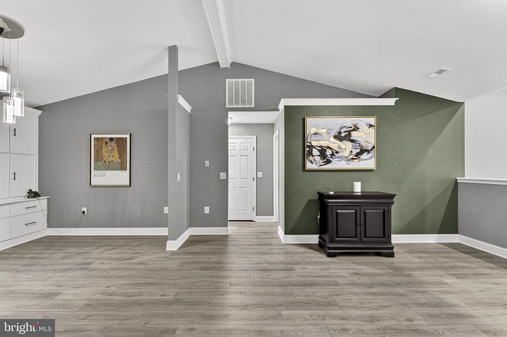 11597 YEATS DR, CATLETT, Virginia 20119, 5 Bedrooms Bedrooms, ,4 BathroomsBathrooms,Residential,11597 YEATS DR,VAFQ2022066 MLS # VAFQ2022066 11597 YEATS DR, CATLETT, Virginia 20119, 5 Bedrooms Bedrooms, ,4 BathroomsBathrooms,Residential,11597 YEATS DR,VAFQ2022066 MLS # VAFQ2022066
