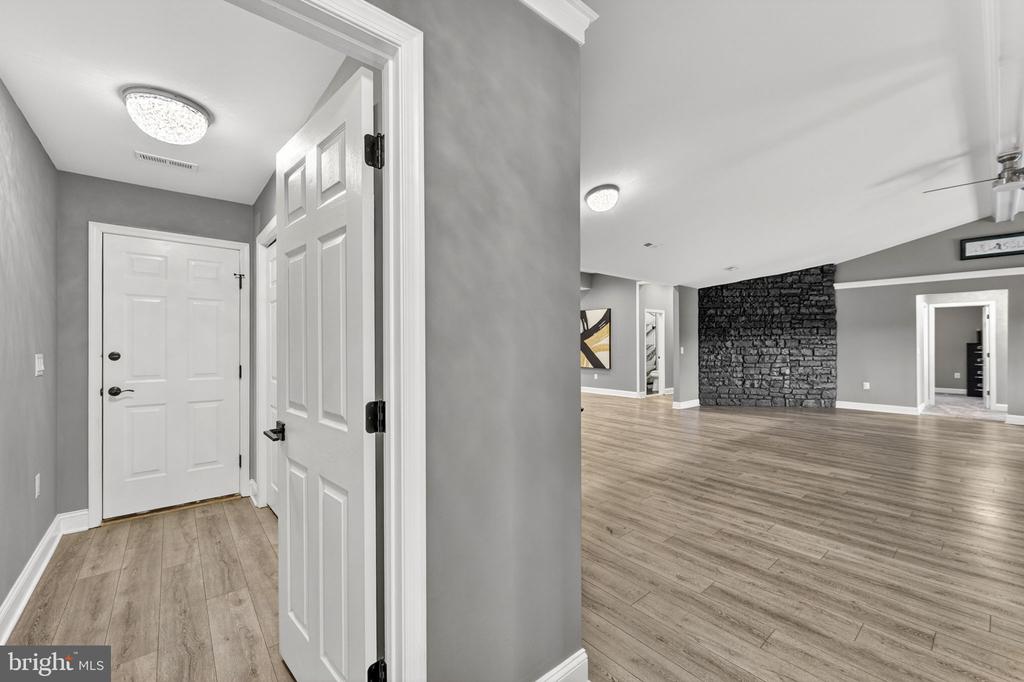 11597 YEATS DR, CATLETT, Virginia 20119, 5 Bedrooms Bedrooms, ,4 BathroomsBathrooms,Residential,11597 YEATS DR,VAFQ2022066 MLS # VAFQ2022066 11597 YEATS DR, CATLETT, Virginia 20119, 5 Bedrooms Bedrooms, ,4 BathroomsBathrooms,Residential,11597 YEATS DR,VAFQ2022066 MLS # VAFQ2022066