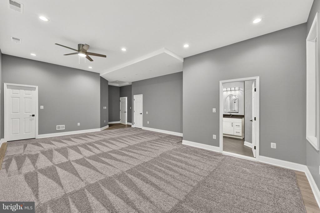 11597 YEATS DR, CATLETT, Virginia 20119, 5 Bedrooms Bedrooms, ,4 BathroomsBathrooms,Residential,11597 YEATS DR,VAFQ2022066 MLS # VAFQ2022066 11597 YEATS DR, CATLETT, Virginia 20119, 5 Bedrooms Bedrooms, ,4 BathroomsBathrooms,Residential,11597 YEATS DR,VAFQ2022066 MLS # VAFQ2022066