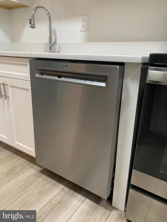 1800 JEFFERSON PARK AVE, CHARLOTTESVILLE, Virginia 22903, 1 Bedroom Bedrooms, ,1 BathroomBathrooms,Residential,1800 JEFFERSON PARK AVE,VACO2000232 MLS # VACO2000232 1800 JEFFERSON PARK AVE, CHARLOTTESVILLE, Virginia 22903, 1 Bedroom Bedrooms, ,1 BathroomBathrooms,Residential,1800 JEFFERSON PARK AVE,VACO2000232 MLS # VACO2000232