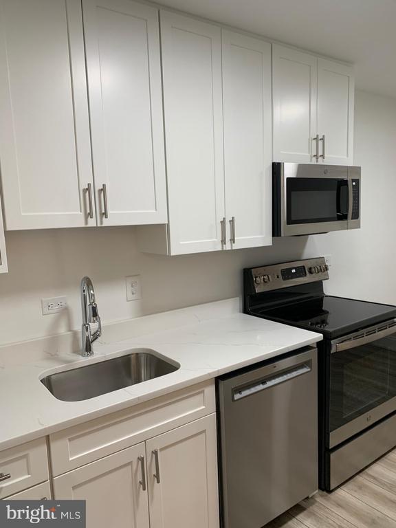 1800 JEFFERSON PARK AVE, CHARLOTTESVILLE, Virginia 22903, 1 Bedroom Bedrooms, ,1 BathroomBathrooms,Residential,1800 JEFFERSON PARK AVE,VACO2000232 MLS # VACO2000232 1800 JEFFERSON PARK AVE, CHARLOTTESVILLE, Virginia 22903, 1 Bedroom Bedrooms, ,1 BathroomBathrooms,Residential,1800 JEFFERSON PARK AVE,VACO2000232 MLS # VACO2000232