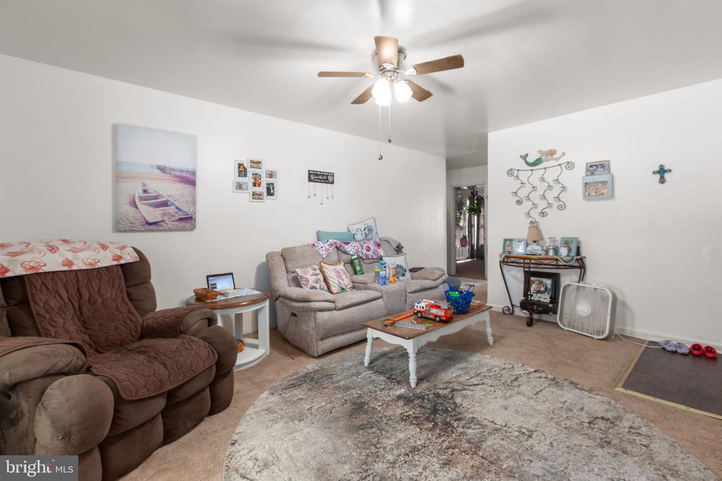 5942 STANFIELD RD, SPOTSYLVANIA, Virginia 22551, 9 Bedrooms Bedrooms, ,5 BathroomsBathrooms,Residential,5942 STANFIELD RD,VASP2042096 MLS # VASP2042096 5942 STANFIELD RD, SPOTSYLVANIA, Virginia 22551, 9 Bedrooms Bedrooms, ,5 BathroomsBathrooms,Residential,5942 STANFIELD RD,VASP2042096 MLS # VASP2042096