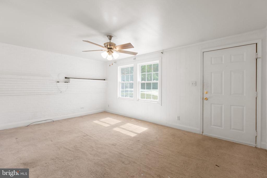 5942 STANFIELD RD, SPOTSYLVANIA, Virginia 22551, 9 Bedrooms Bedrooms, ,5 BathroomsBathrooms,Residential,5942 STANFIELD RD,VASP2042096 MLS # VASP2042096 5942 STANFIELD RD, SPOTSYLVANIA, Virginia 22551, 9 Bedrooms Bedrooms, ,5 BathroomsBathrooms,Residential,5942 STANFIELD RD,VASP2042096 MLS # VASP2042096