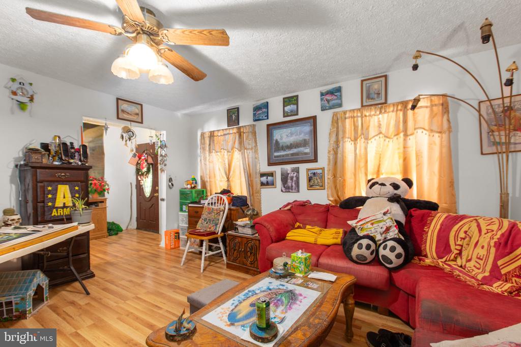 5942 STANFIELD RD, SPOTSYLVANIA, Virginia 22551, 9 Bedrooms Bedrooms, ,5 BathroomsBathrooms,Residential,5942 STANFIELD RD,VASP2042096 MLS # VASP2042096 5942 STANFIELD RD, SPOTSYLVANIA, Virginia 22551, 9 Bedrooms Bedrooms, ,5 BathroomsBathrooms,Residential,5942 STANFIELD RD,VASP2042096 MLS # VASP2042096