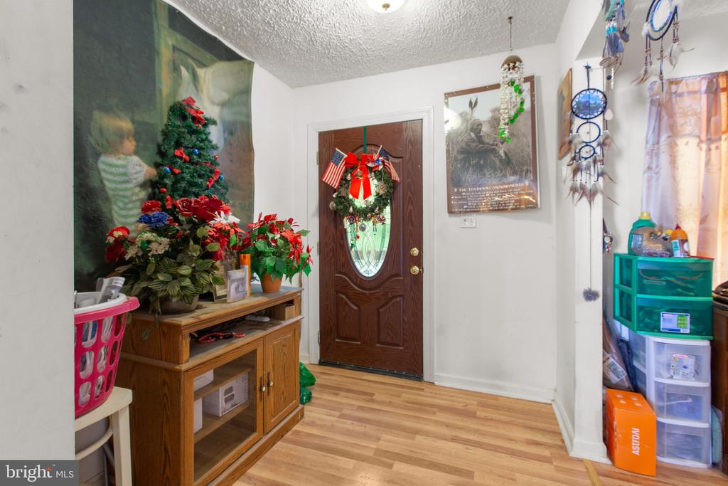 5942 STANFIELD RD, SPOTSYLVANIA, Virginia 22551, 9 Bedrooms Bedrooms, ,5 BathroomsBathrooms,Residential,5942 STANFIELD RD,VASP2042096 MLS # VASP2042096 5942 STANFIELD RD, SPOTSYLVANIA, Virginia 22551, 9 Bedrooms Bedrooms, ,5 BathroomsBathrooms,Residential,5942 STANFIELD RD,VASP2042096 MLS # VASP2042096