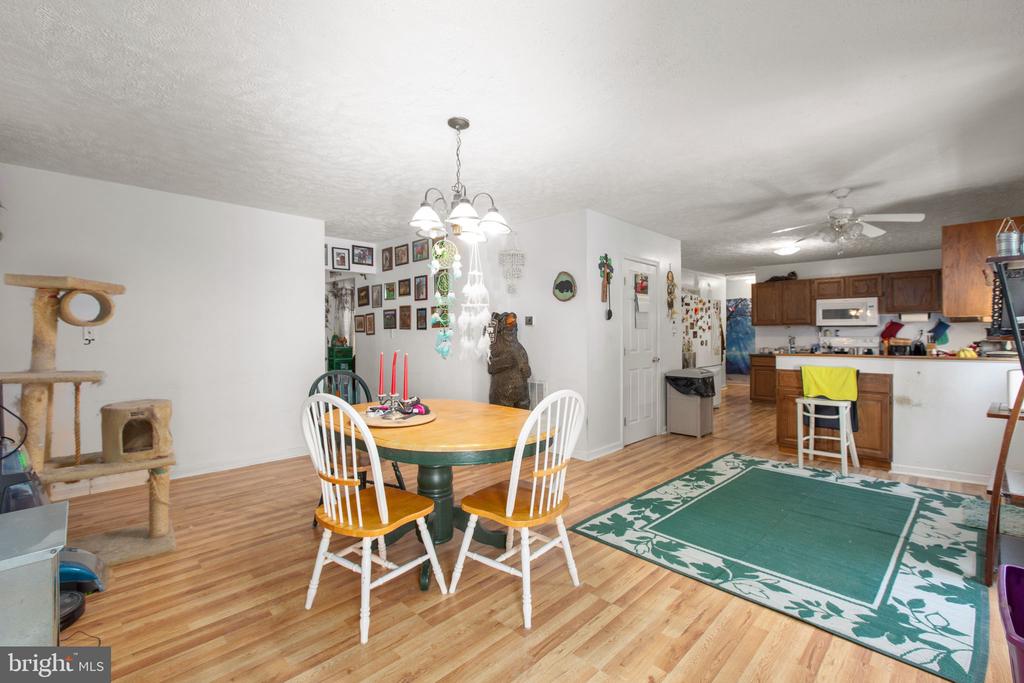 5942 STANFIELD RD, SPOTSYLVANIA, Virginia 22551, 9 Bedrooms Bedrooms, ,5 BathroomsBathrooms,Residential,5942 STANFIELD RD,VASP2042096 MLS # VASP2042096 5942 STANFIELD RD, SPOTSYLVANIA, Virginia 22551, 9 Bedrooms Bedrooms, ,5 BathroomsBathrooms,Residential,5942 STANFIELD RD,VASP2042096 MLS # VASP2042096
