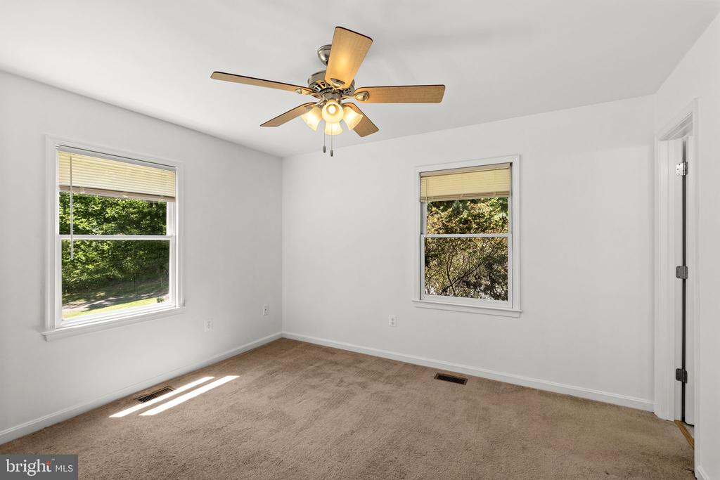 105 SWINDLER HOLLOW RD, SPERRYVILLE, Virginia 22740, 3 Bedrooms Bedrooms, ,2 BathroomsBathrooms,Residential,105 SWINDLER HOLLOW RD,VARP2002648 MLS # VARP2002648