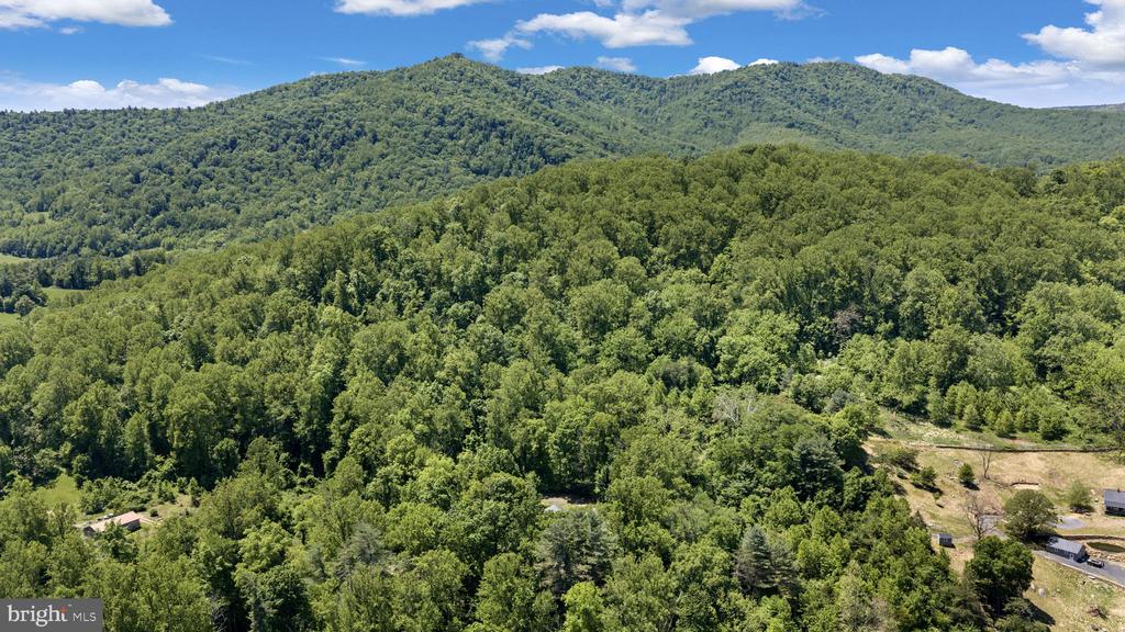 105 SWINDLER HOLLOW RD, SPERRYVILLE, Virginia 22740, 3 Bedrooms Bedrooms, ,2 BathroomsBathrooms,Residential,105 SWINDLER HOLLOW RD,VARP2002648 MLS # VARP2002648