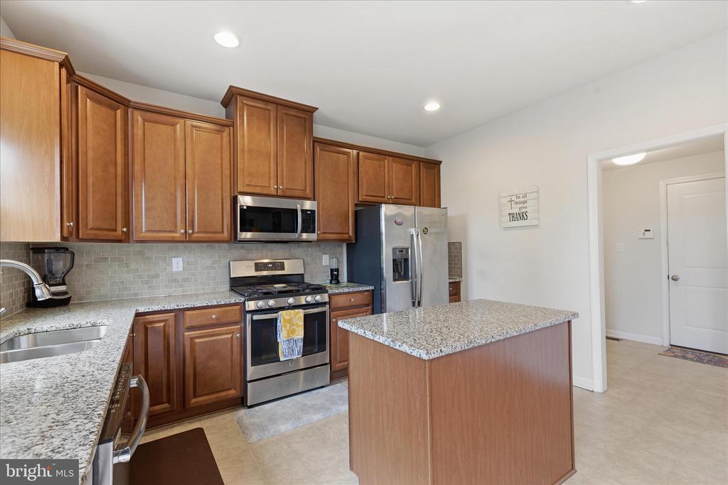 1623 FOWLER RIDGE CT, CHARLOTTESVILLE, Virginia 22901, 4 Bedrooms Bedrooms, ,3 BathroomsBathrooms,Residential,1623 FOWLER RIDGE CT,VAAB2001232 MLS # VAAB2001232 1623 FOWLER RIDGE CT, CHARLOTTESVILLE, Virginia 22901, 4 Bedrooms Bedrooms, ,3 BathroomsBathrooms,Residential,1623 FOWLER RIDGE CT,VAAB2001232 MLS # VAAB2001232