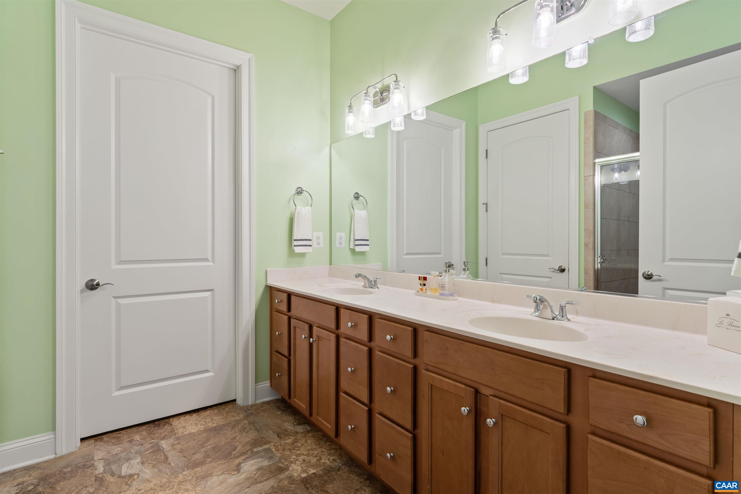 322 CLAIBOURNE RD, CROZET, Virginia 22932, 3 Bedrooms Bedrooms, ,2 BathroomsBathrooms,Residential,322 CLAIBOURNE RD,677247 MLS # 677247
