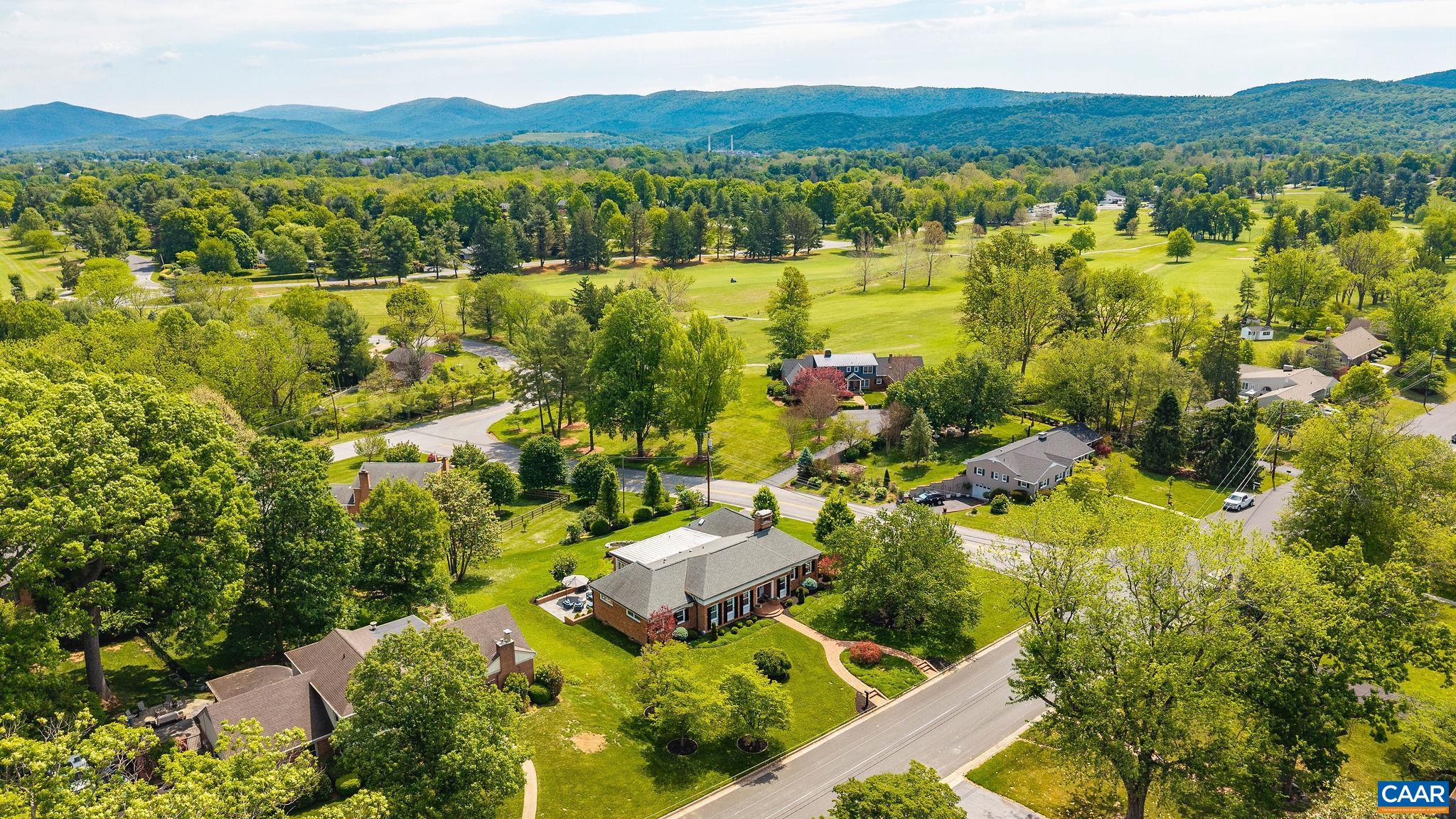 1080 FAIRWAY DR, WAYNESBORO, Virginia 22980, 3 Bedrooms Bedrooms, ,2 BathroomsBathrooms,Residential,1080 FAIRWAY DR,677352 MLS # 677352 1080 FAIRWAY DR, WAYNESBORO, Virginia 22980, 3 Bedrooms Bedrooms, ,2 BathroomsBathrooms,Residential,1080 FAIRWAY DR,677352 MLS # 677352