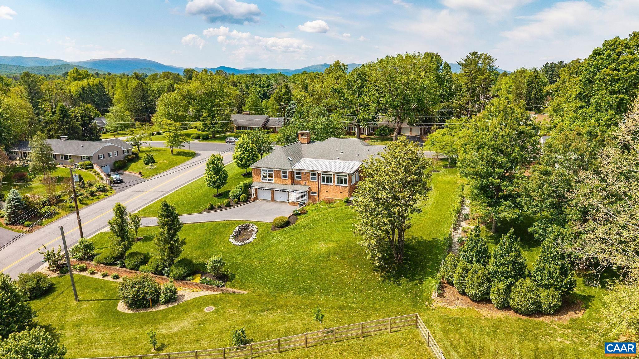 1080 FAIRWAY DR, WAYNESBORO, Virginia 22980, 3 Bedrooms Bedrooms, ,2 BathroomsBathrooms,Residential,1080 FAIRWAY DR,677352 MLS # 677352 1080 FAIRWAY DR, WAYNESBORO, Virginia 22980, 3 Bedrooms Bedrooms, ,2 BathroomsBathrooms,Residential,1080 FAIRWAY DR,677352 MLS # 677352