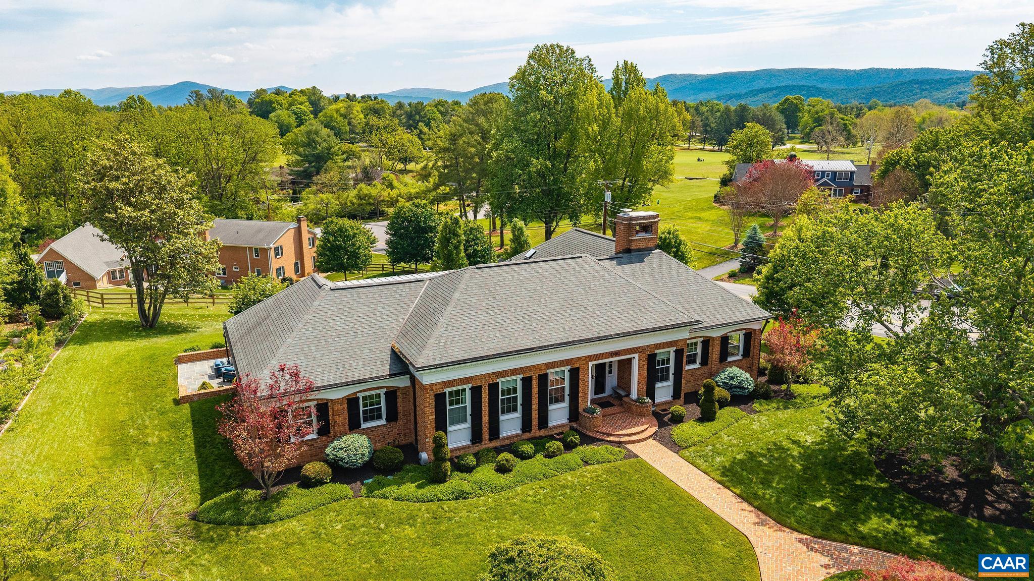 1080 FAIRWAY DR, WAYNESBORO, Virginia 22980, 3 Bedrooms Bedrooms, ,2 BathroomsBathrooms,Residential,1080 FAIRWAY DR,677352 MLS # 677352 1080 FAIRWAY DR, WAYNESBORO, Virginia 22980, 3 Bedrooms Bedrooms, ,2 BathroomsBathrooms,Residential,1080 FAIRWAY DR,677352 MLS # 677352