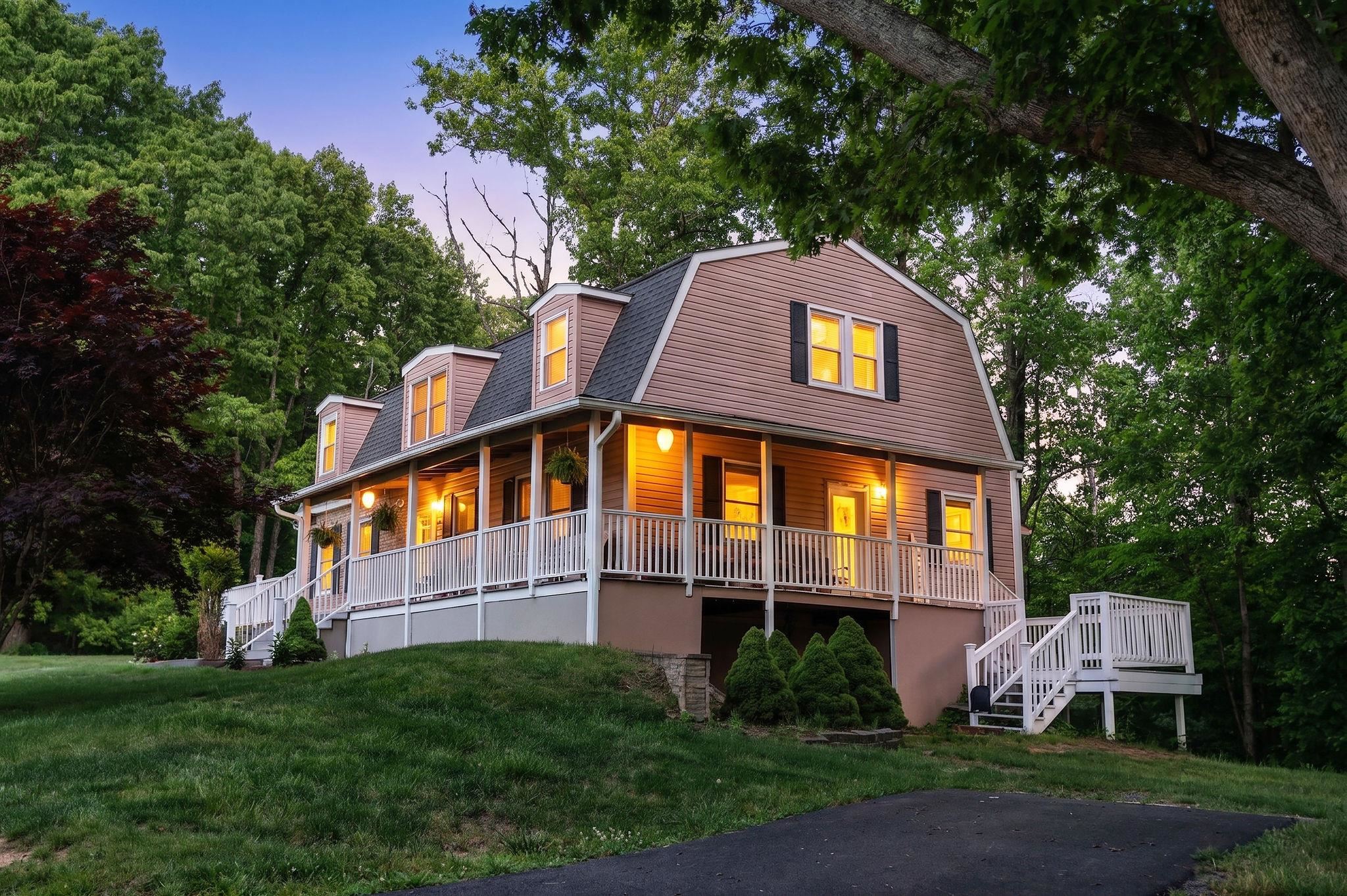 875 CAMPBELLS HOLLOW RD, MIDDLEBROOK, Virginia 24459, 3 Bedrooms Bedrooms, ,2 BathroomsBathrooms,Residential,875 CAMPBELLS HOLLOW RD,677353 MLS # 677353