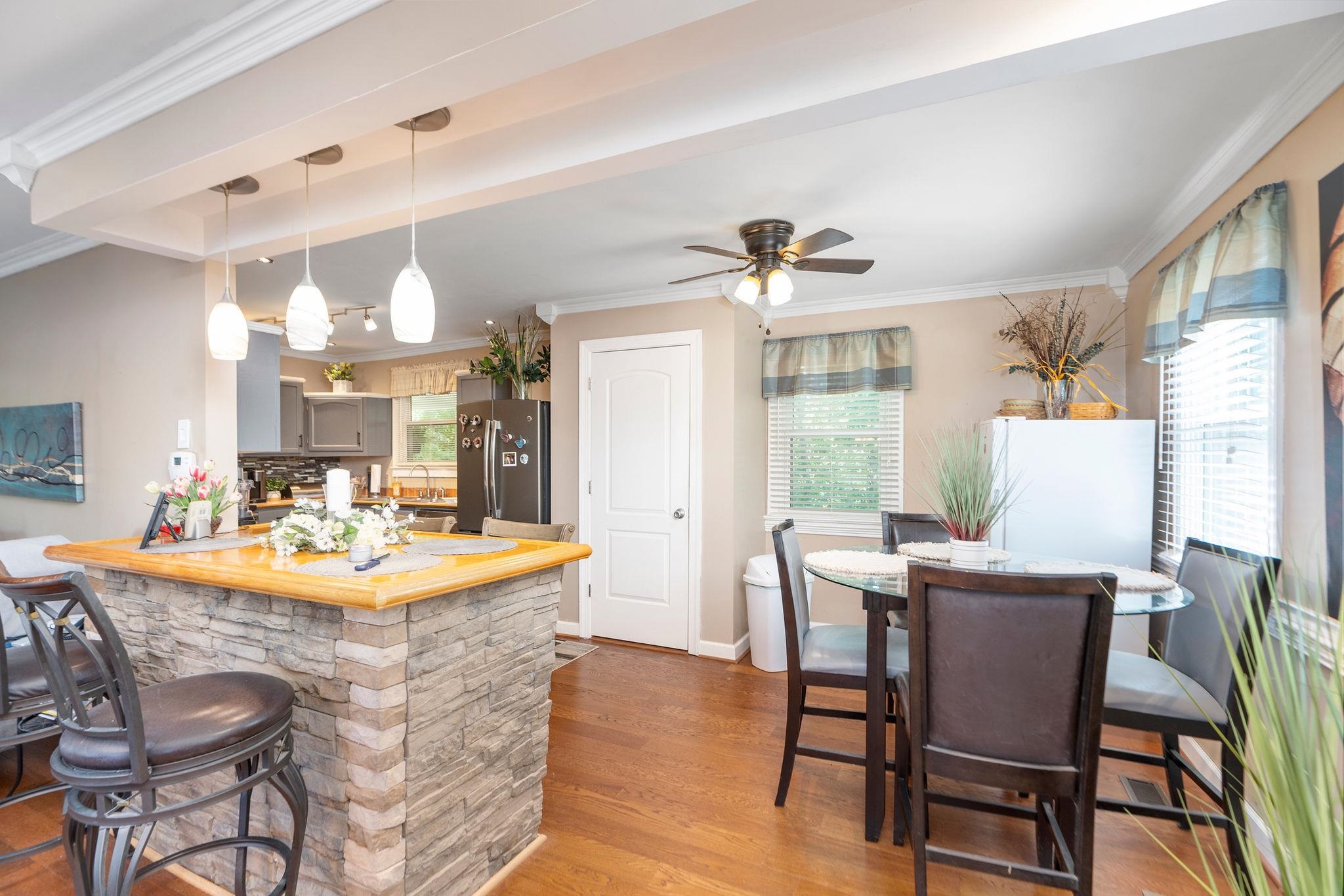 875 CAMPBELLS HOLLOW RD, MIDDLEBROOK, Virginia 24459, 3 Bedrooms Bedrooms, ,2 BathroomsBathrooms,Residential,875 CAMPBELLS HOLLOW RD,677353 MLS # 677353