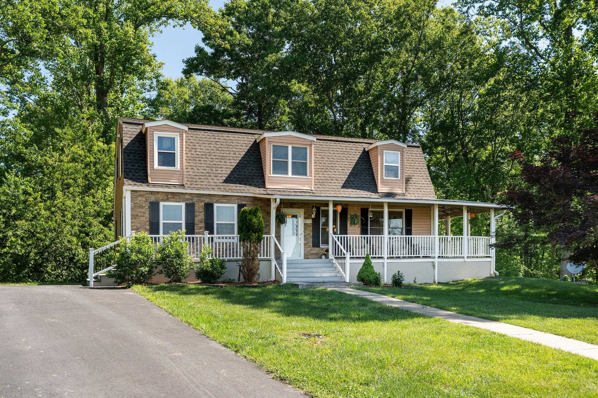 875 CAMPBELLS HOLLOW RD, MIDDLEBROOK, Virginia 24459, 3 Bedrooms Bedrooms, ,2 BathroomsBathrooms,Residential,875 CAMPBELLS HOLLOW RD,677353 MLS # 677353